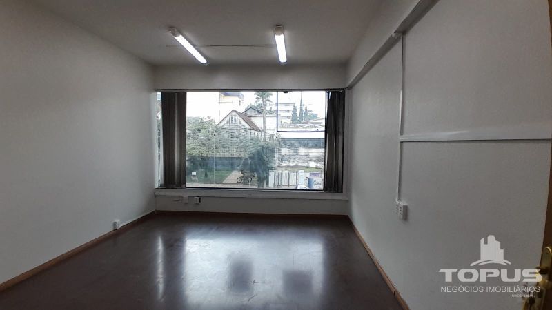 SALA no bairro NOSSA SENHORA DE LOURDES em CAXIAS DO SUL