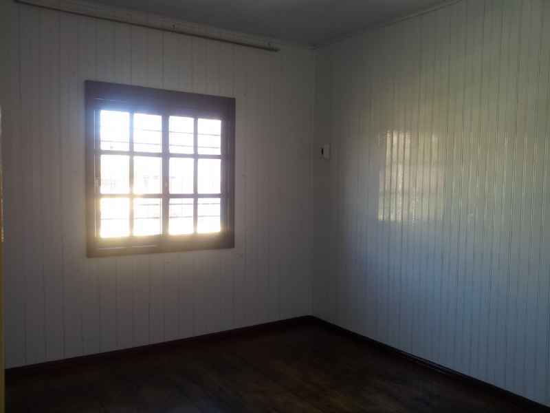Casa P.Superior 3 quartos  no bairro MARECHAL FLORIANO em CAXIAS DO SUL