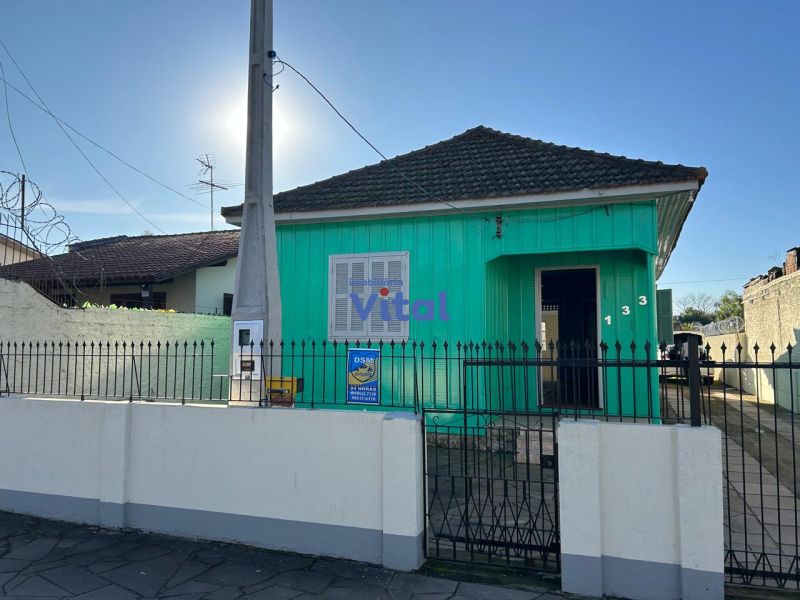 Casa 2D  no bairro FATIMA em CANOAS