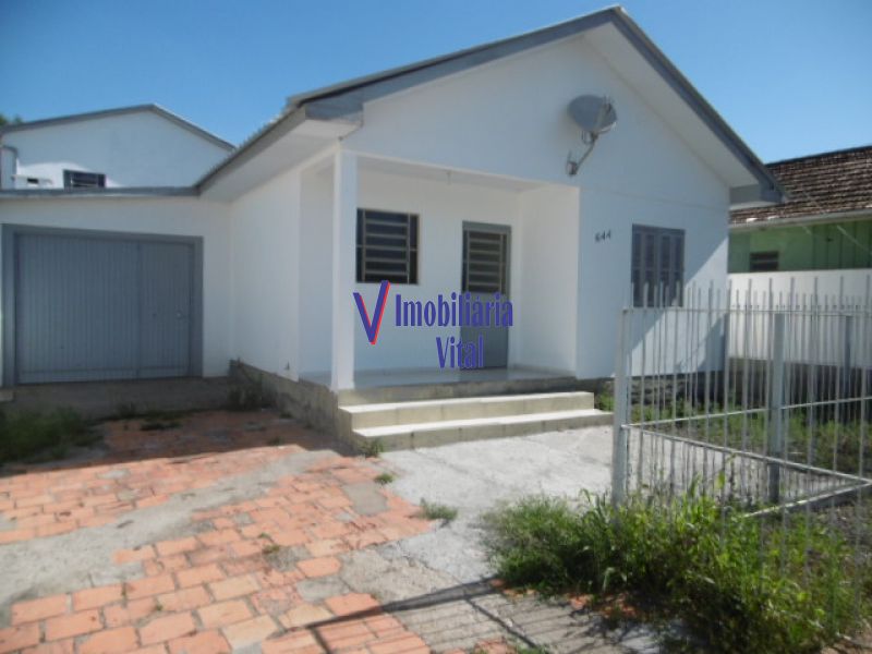 Casa 2D  no bairro FATIMA em CANOAS