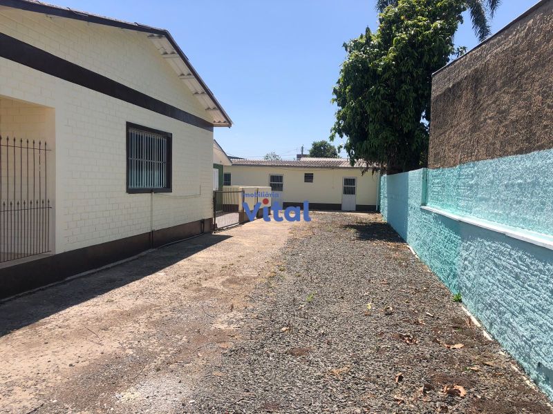 Casa 2D  no bairro MATHIAS VELHO em CANOAS
