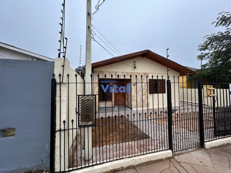 Casa 3D  no bairro FATIMA em CANOAS