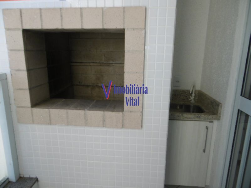 Apartamento 1D  no bairro CENTRO em CANOAS