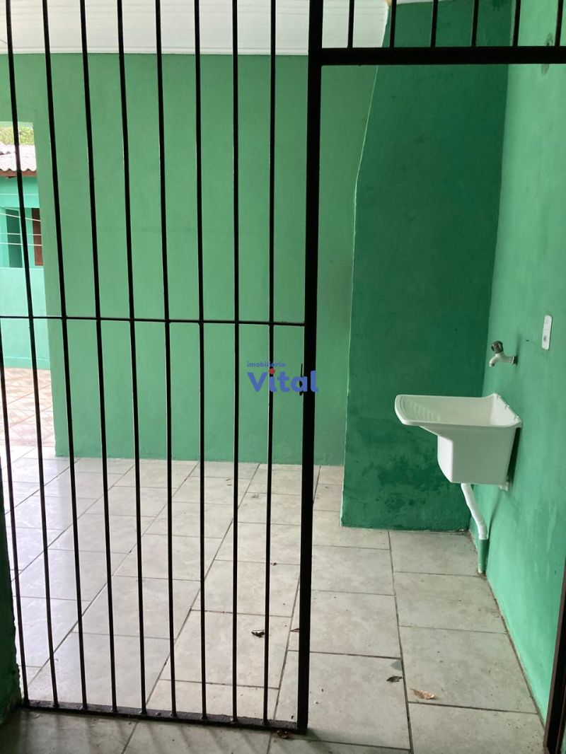 Casa 2D  no bairro FATIMA em CANOAS