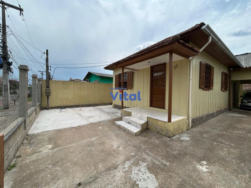 Casa 2D  no bairro FATIMA em CANOAS