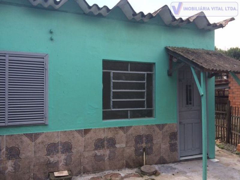 Casa/Fundos 2 quartos  no bairro RIO BRANCO em CANOAS