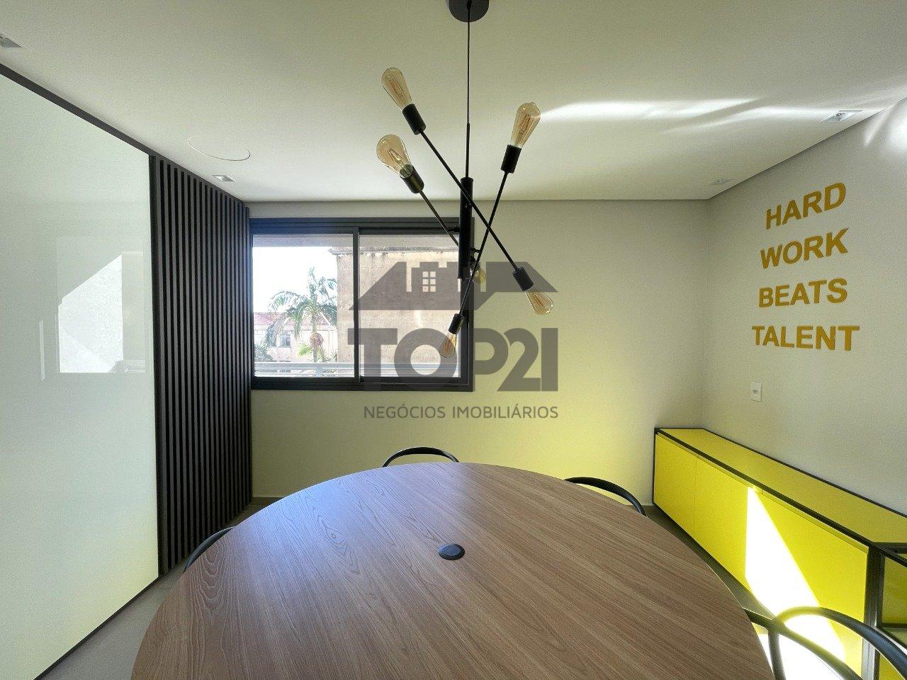Apartamento  no bairro Floresta em Porto Alegre