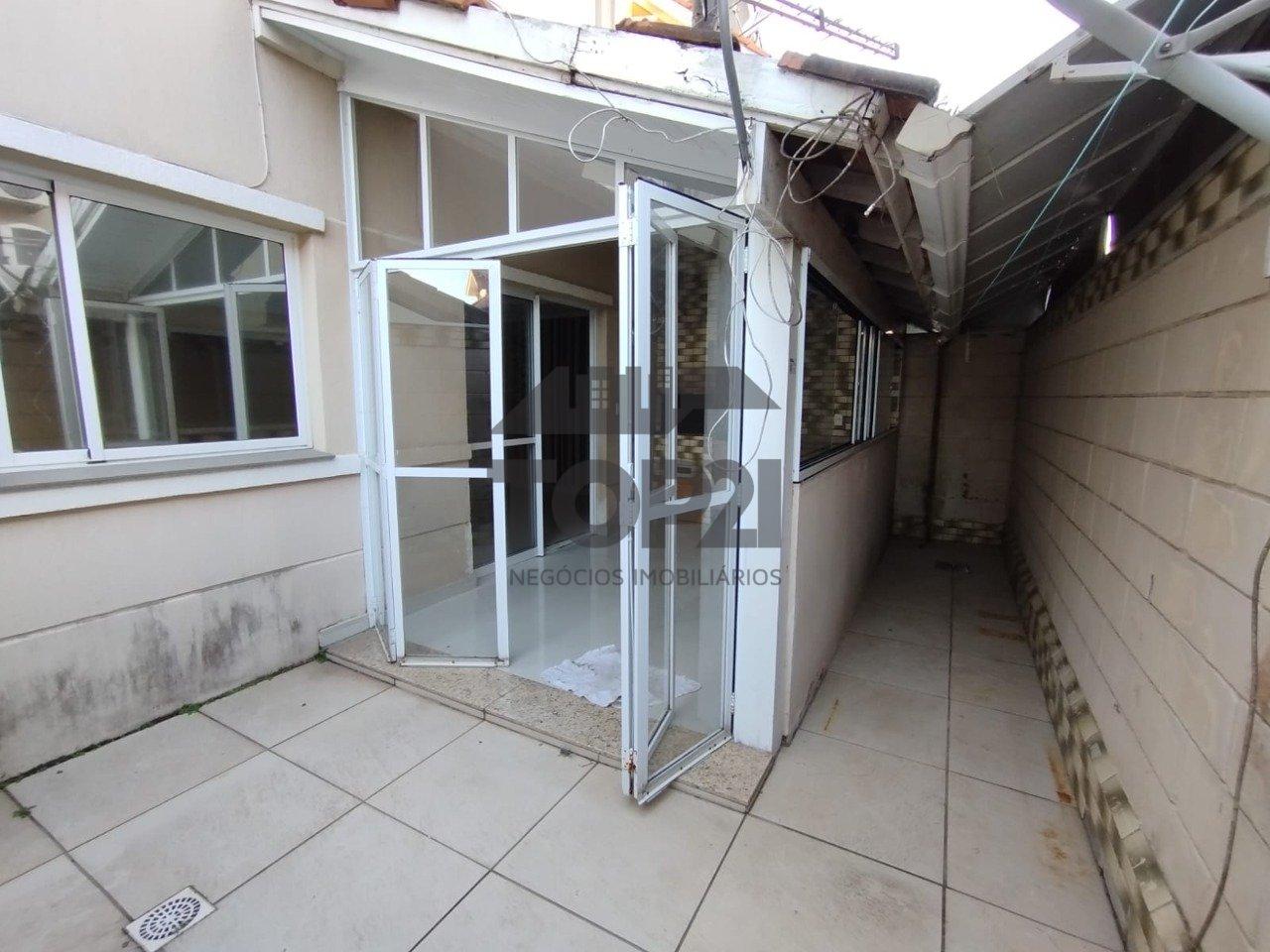 Casa Em Condomínio  no bairro Sarandi em Porto Alegre