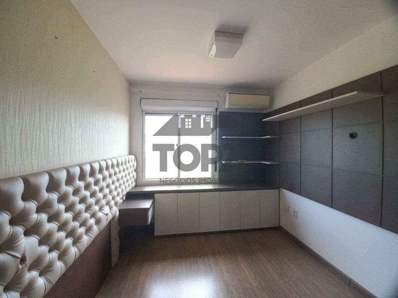 Casa Em Condomínio  no bairro Sarandi em Porto Alegre