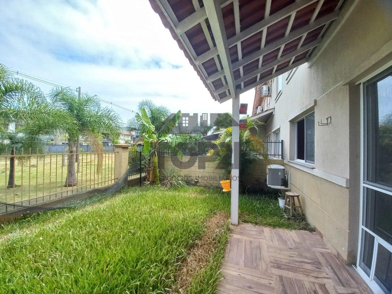Casa Em Condomínio  no bairro Sarandi em Porto Alegre