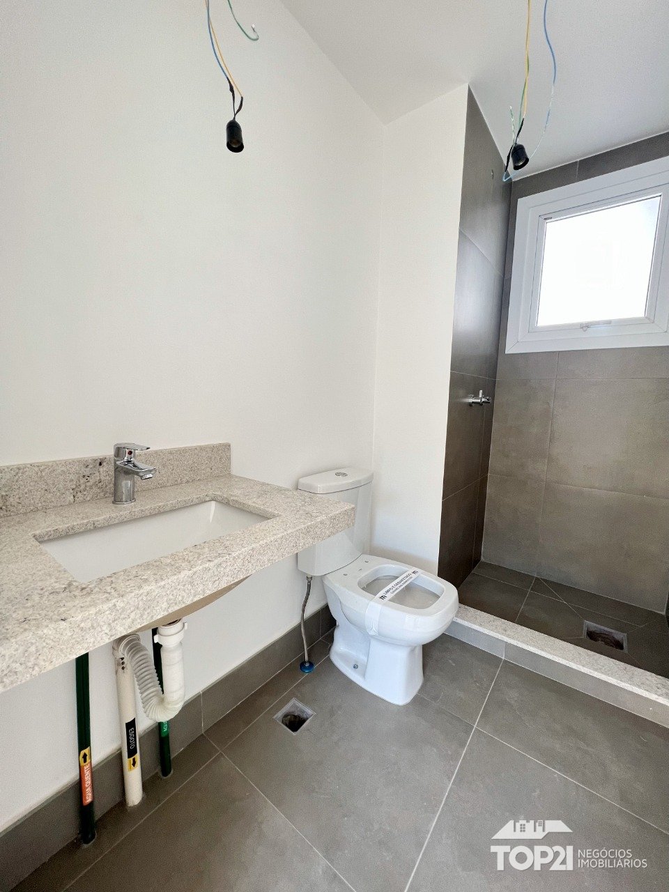 Apartamento  no bairro Jardim Lindoia em Porto Alegre
