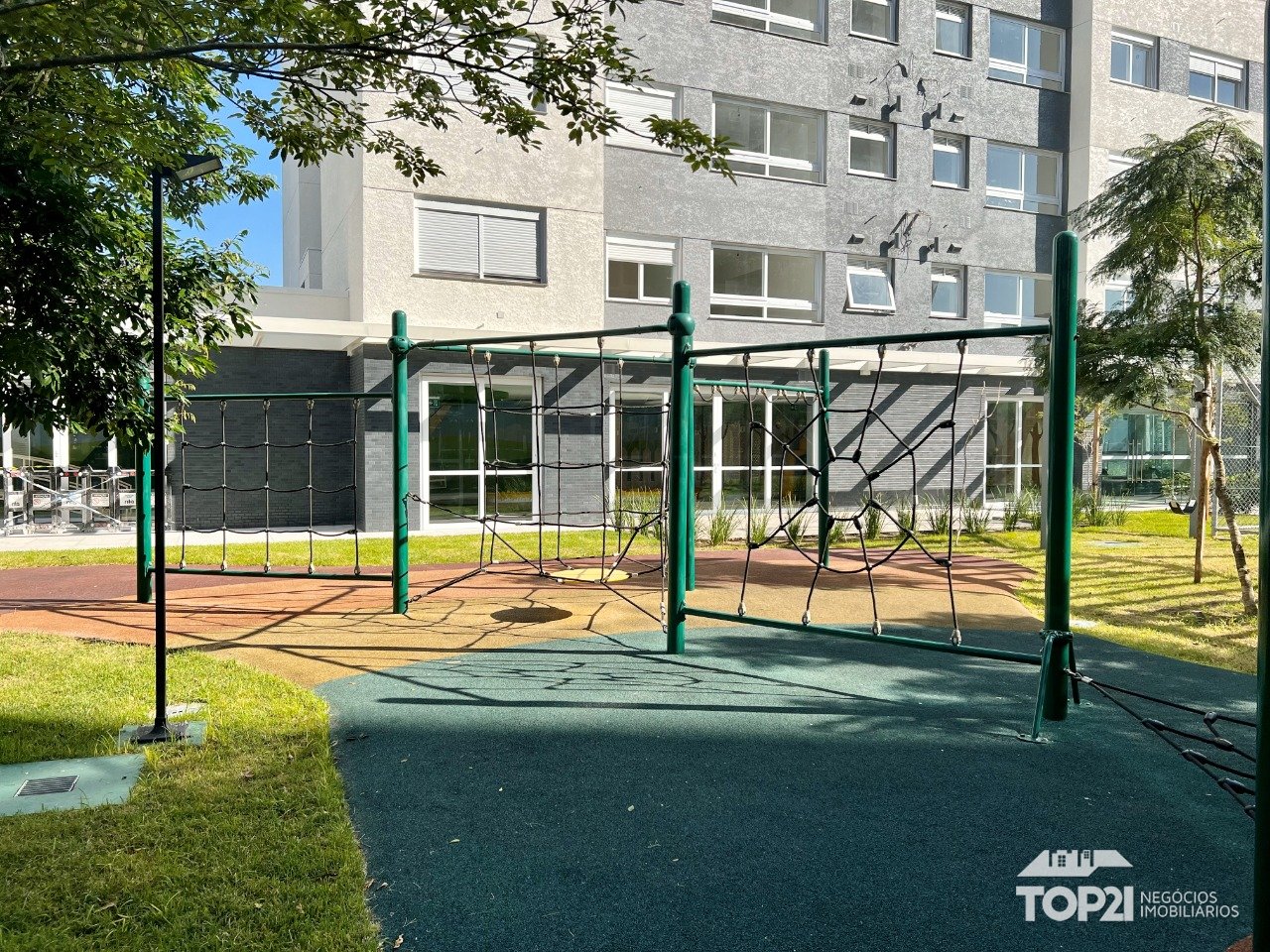 Apartamento  no bairro Jardim Lindoia em Porto Alegre