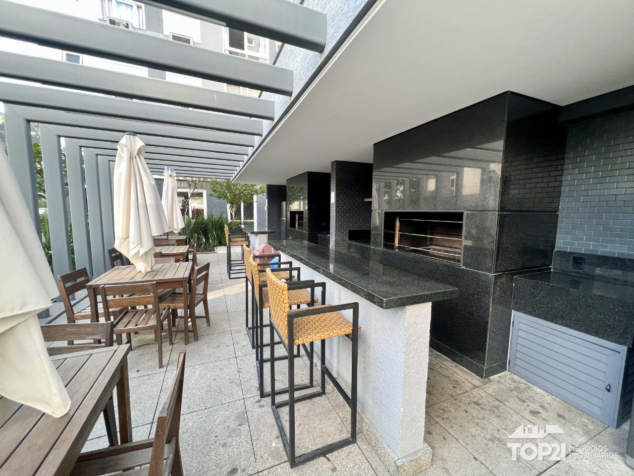 Apartamento  no bairro Jardim Lindoia em Porto Alegre