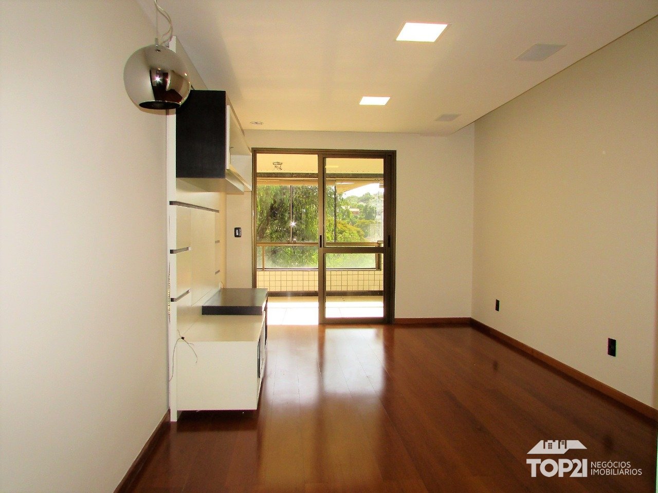 Apartamento  no bairro Jardim Lindoia em Porto Alegre
