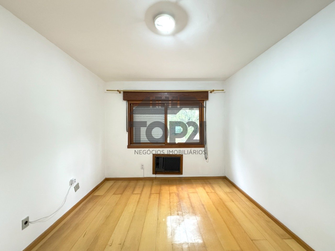 Apartamento  no bairro Sao Sebastiao em Porto Alegre