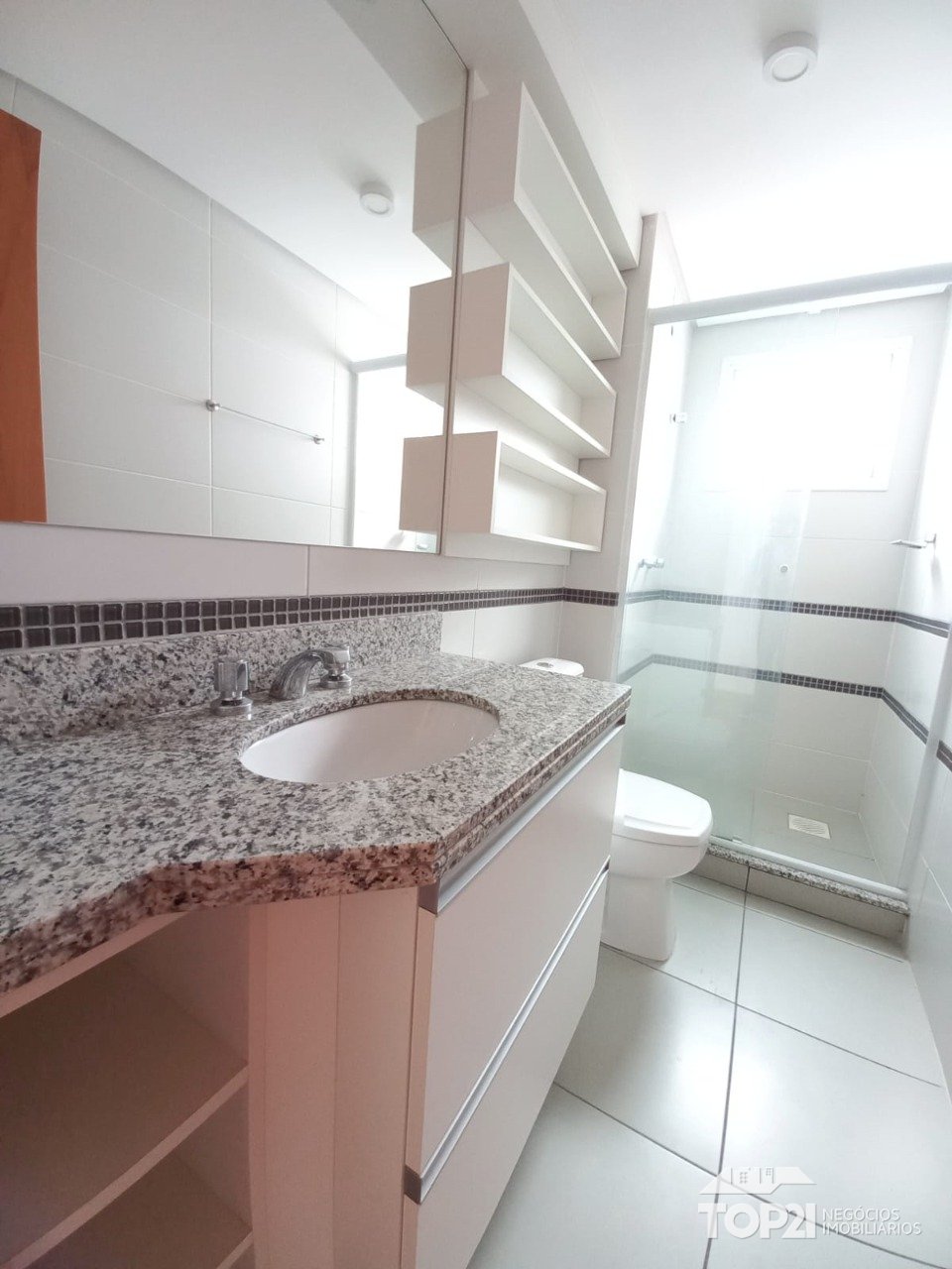 Apartamento  no bairro Passo Da Areia em Porto Alegre