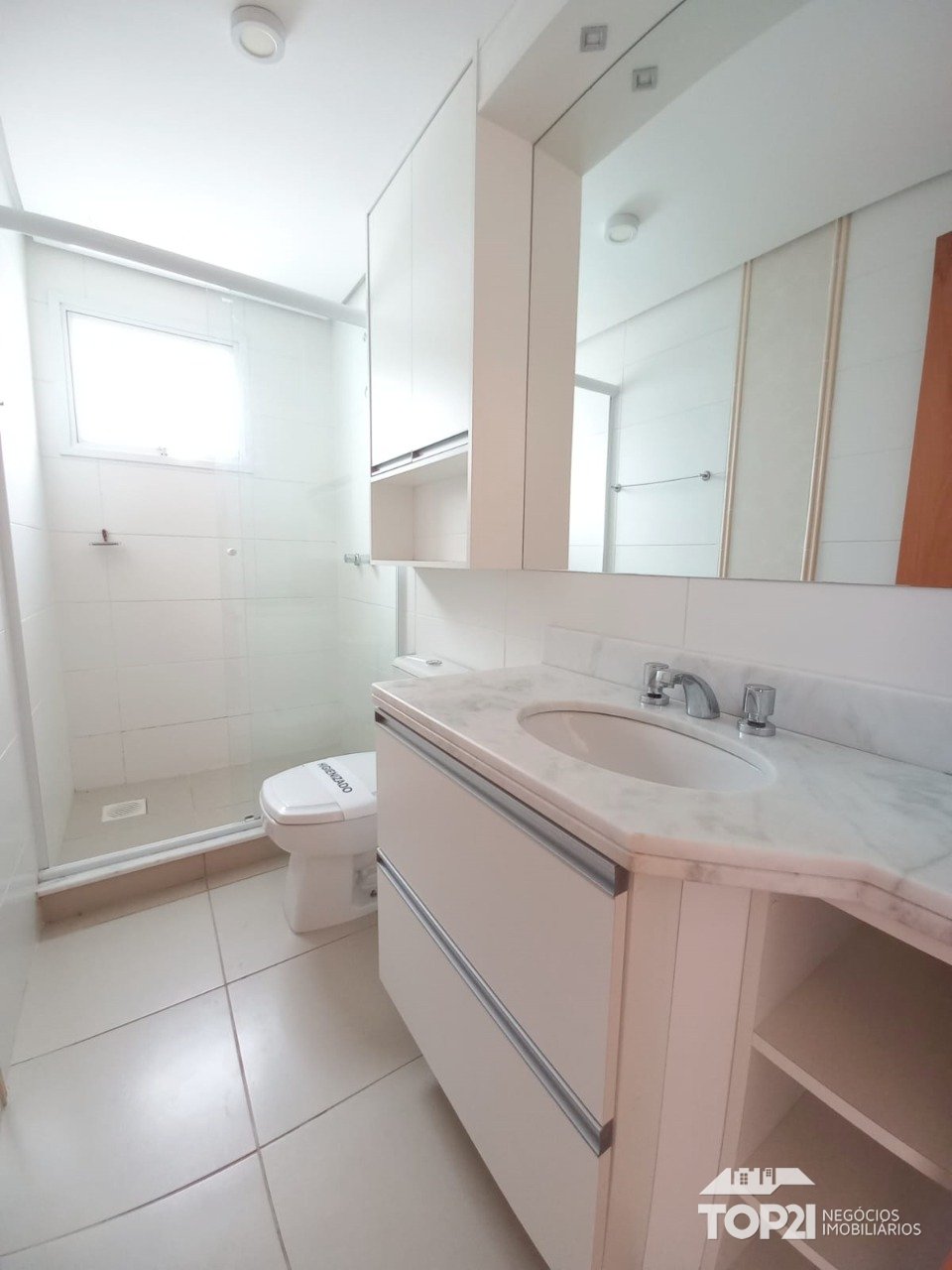 Apartamento  no bairro Passo Da Areia em Porto Alegre