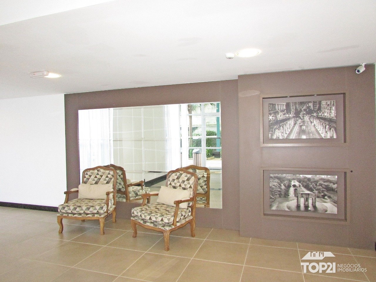 Apartamento  no bairro Passo Da Areia em Porto Alegre