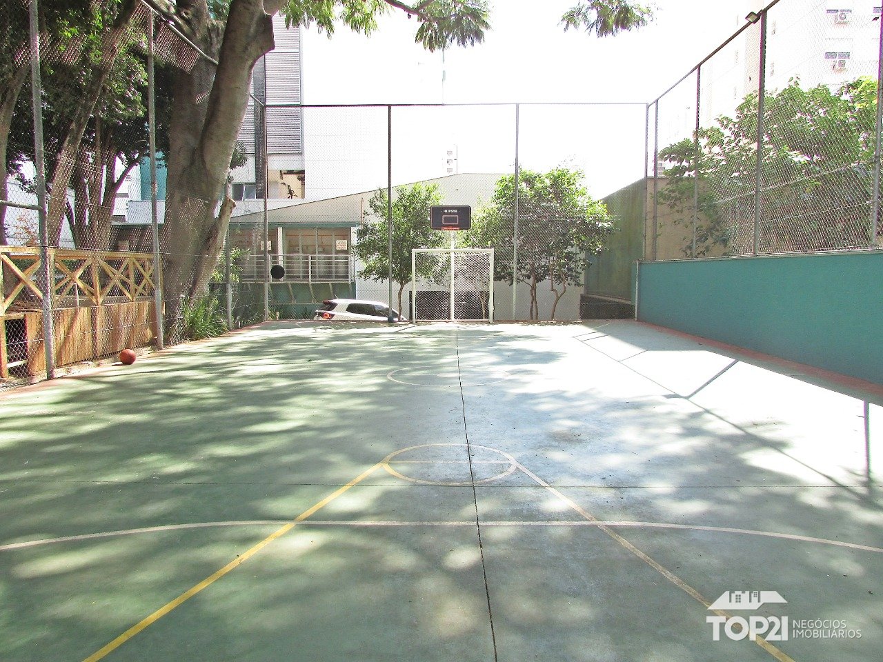 Apartamento  no bairro Passo Da Areia em Porto Alegre