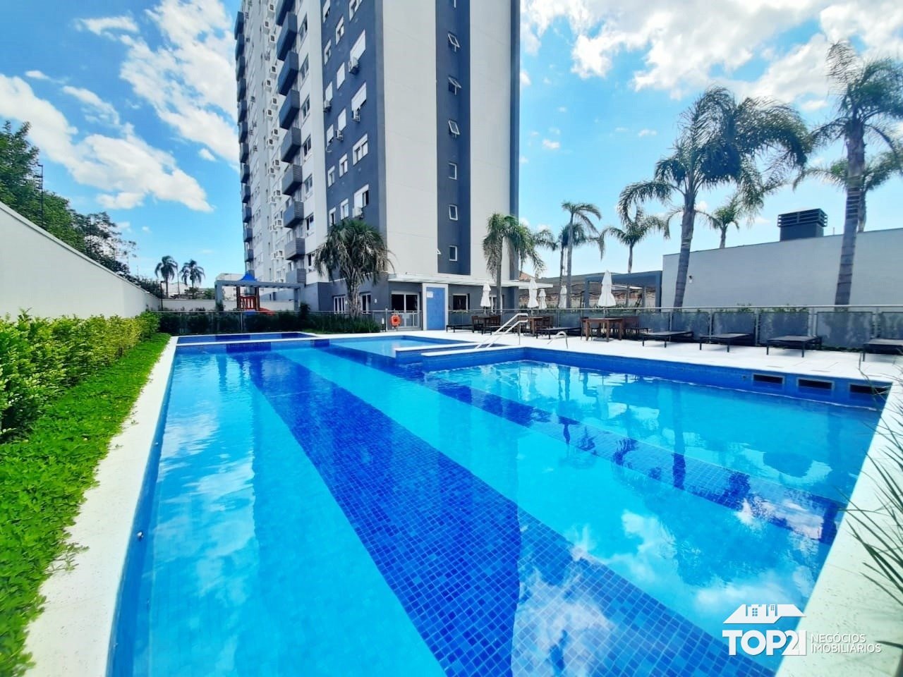 Apartamento  no bairro Navegantes em Porto Alegre