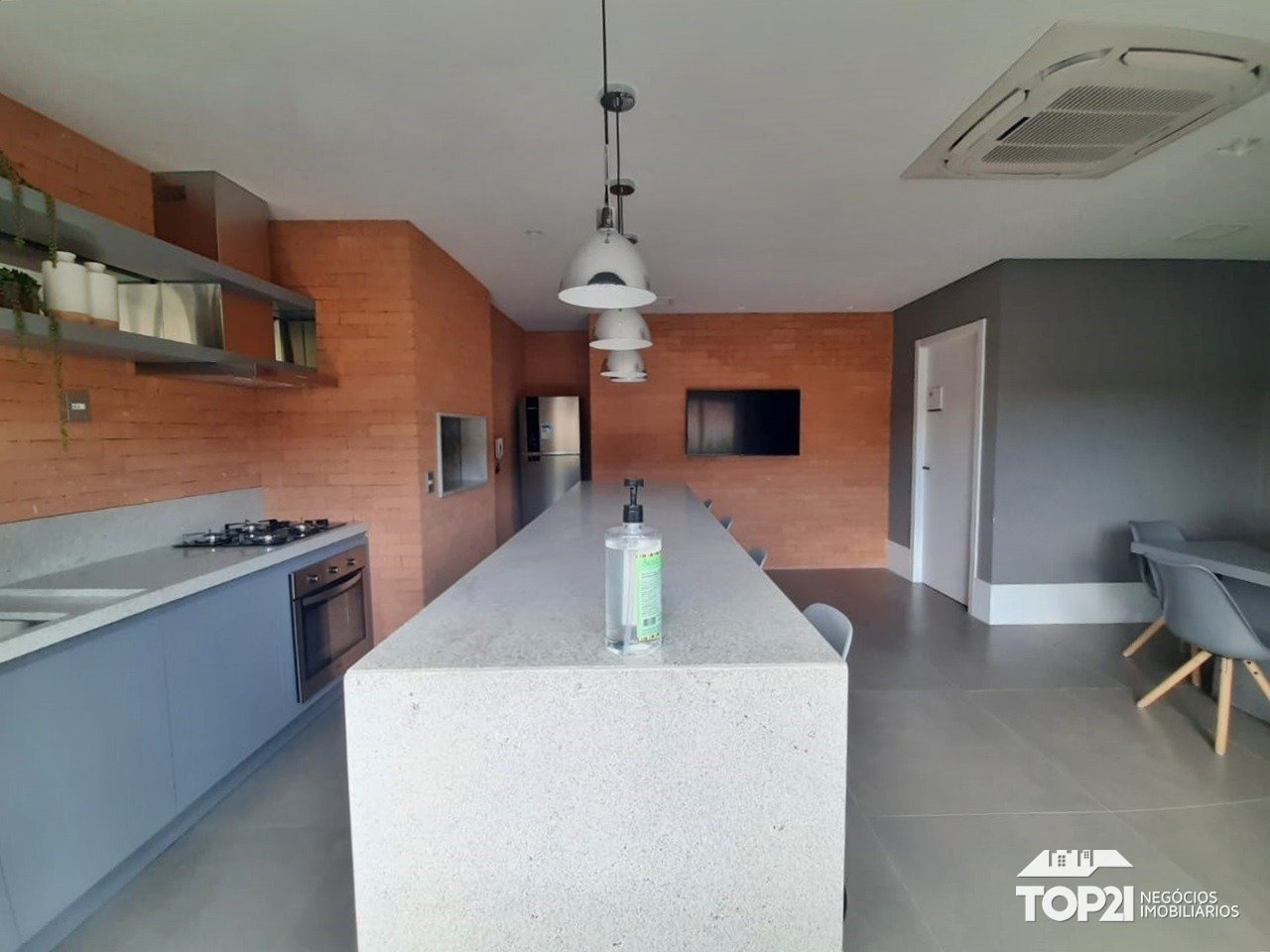Apartamento  no bairro Navegantes em Porto Alegre