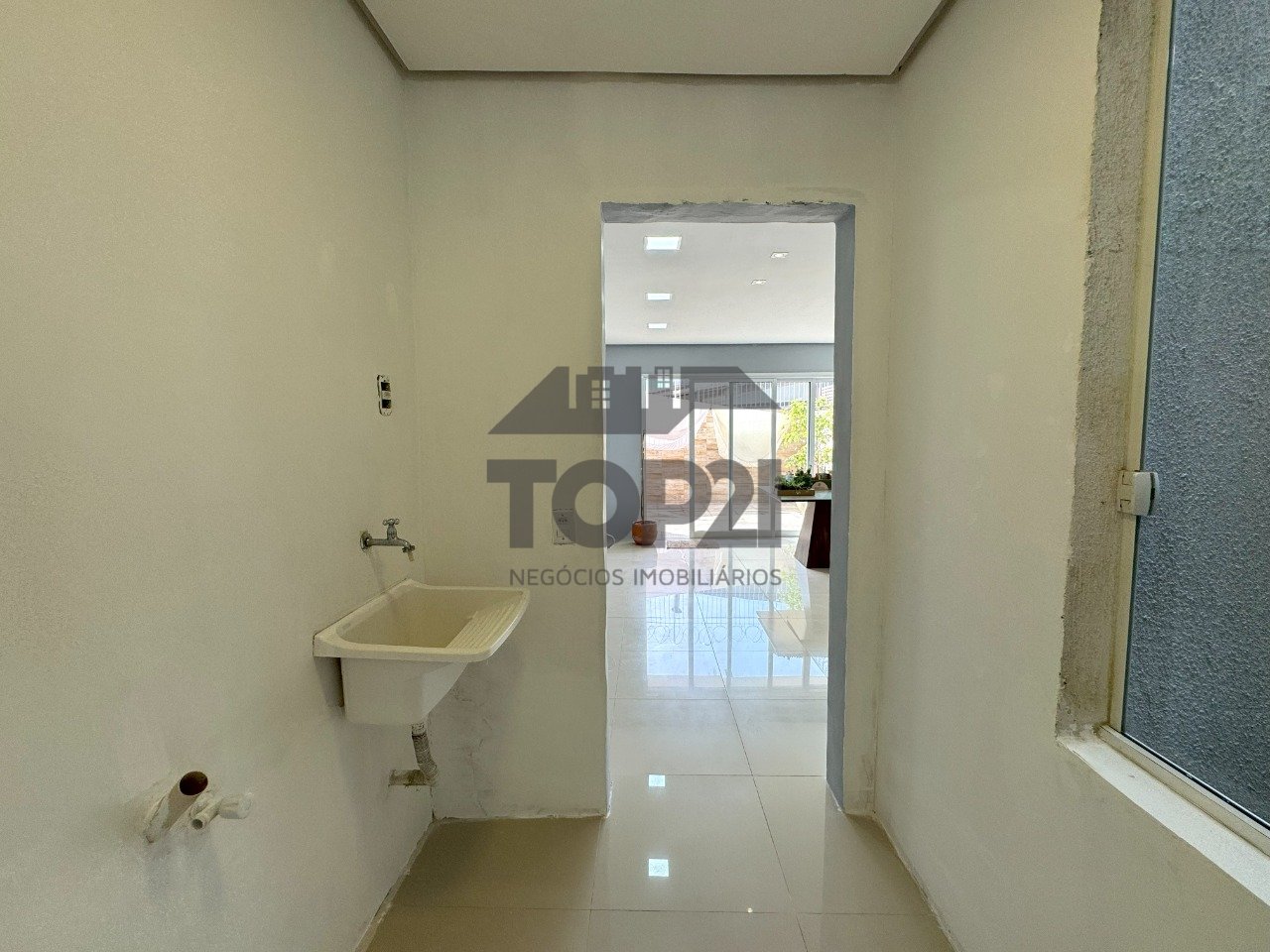 Sobrado no bairro Sarandi em Porto Alegre