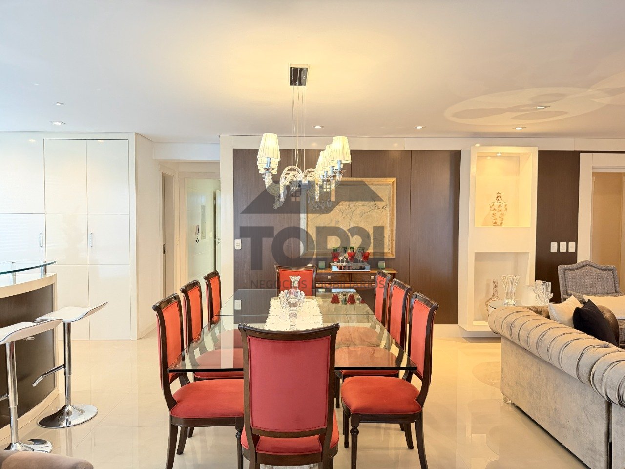 Apartamento  no bairro Três Figueiras em Porto Alegre