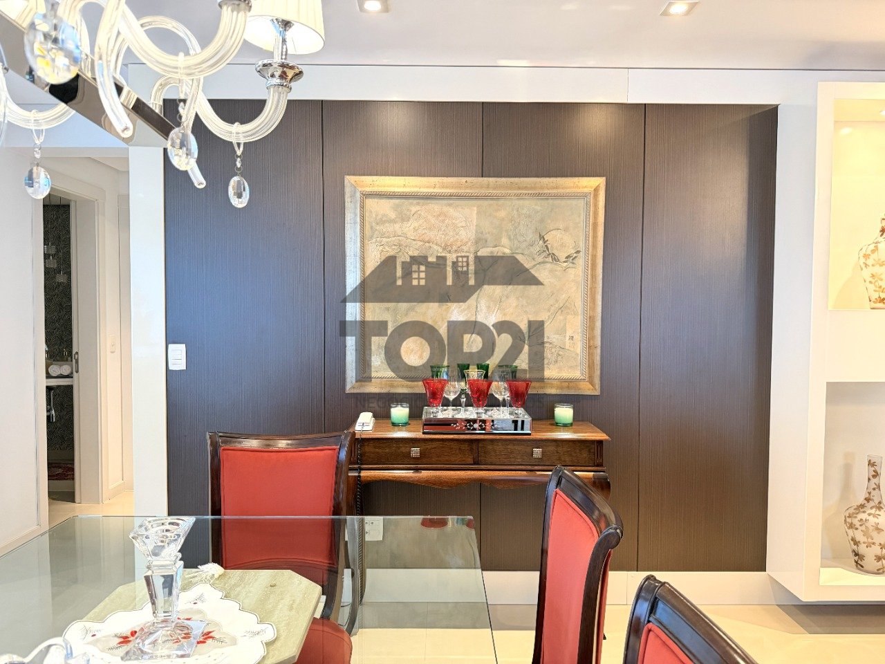 Apartamento  no bairro Três Figueiras em Porto Alegre