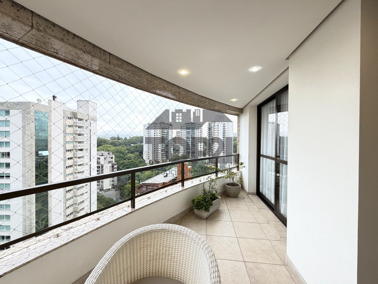 Apartamento  no bairro Três Figueiras em Porto Alegre