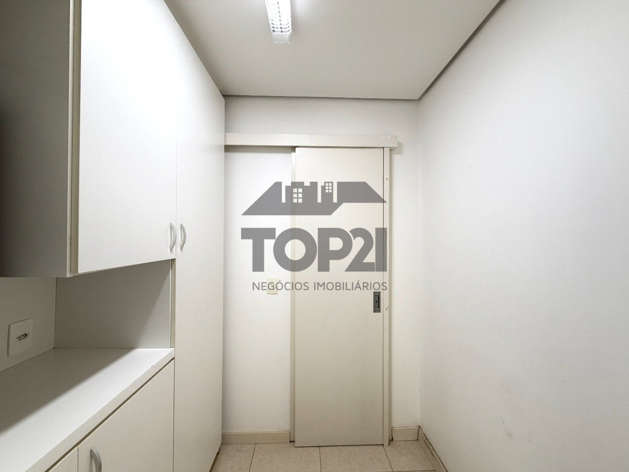 Apartamento  no bairro Três Figueiras em Porto Alegre