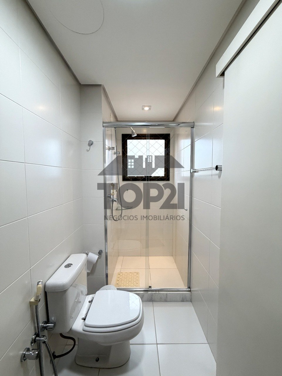 Apartamento  no bairro Três Figueiras em Porto Alegre
