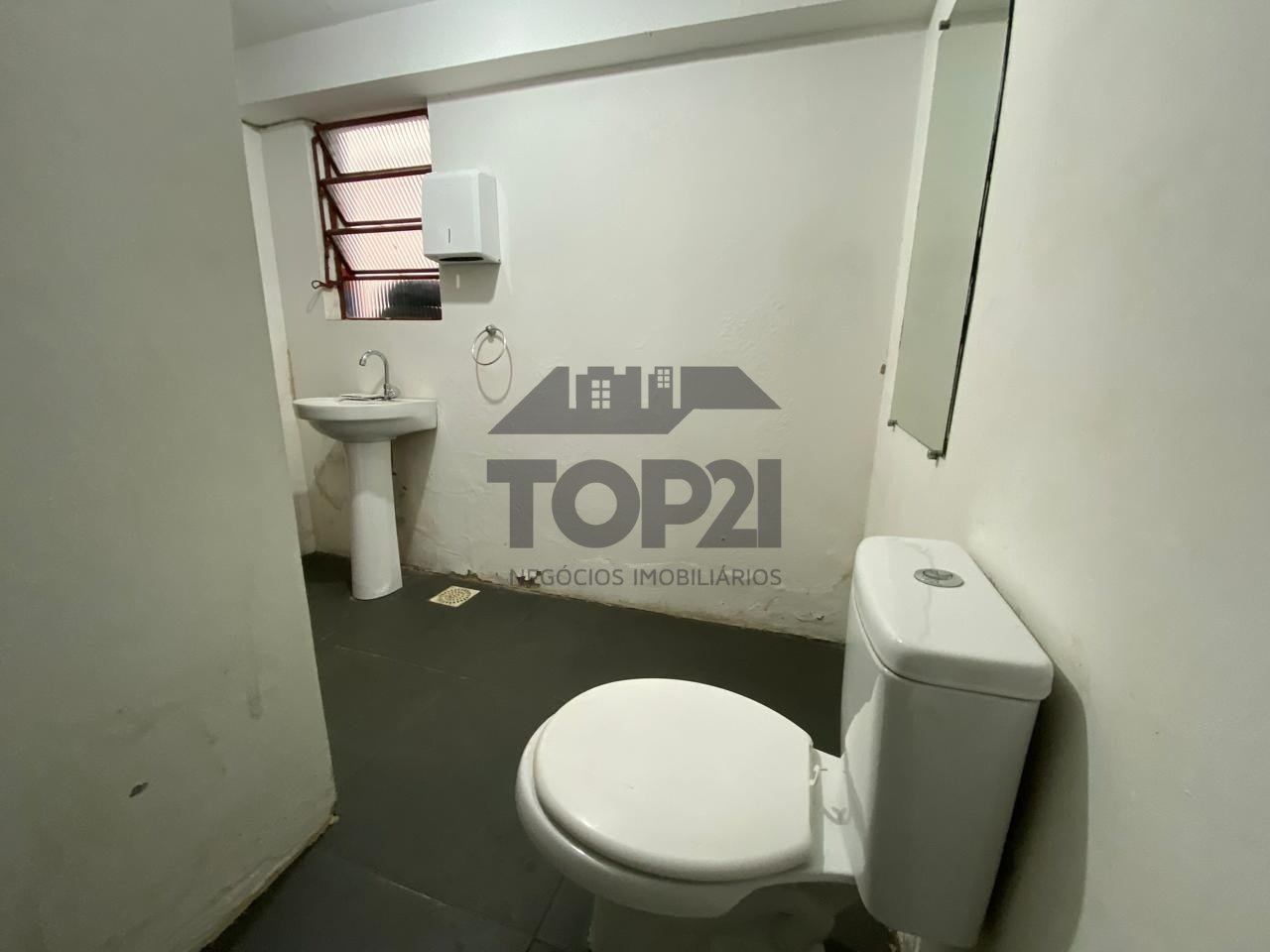 Loja no bairro Sao Geraldo em Porto Alegre