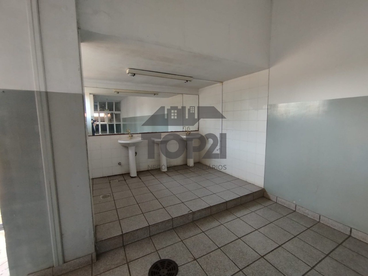 Depósito no bairro Sarandi em Porto Alegre