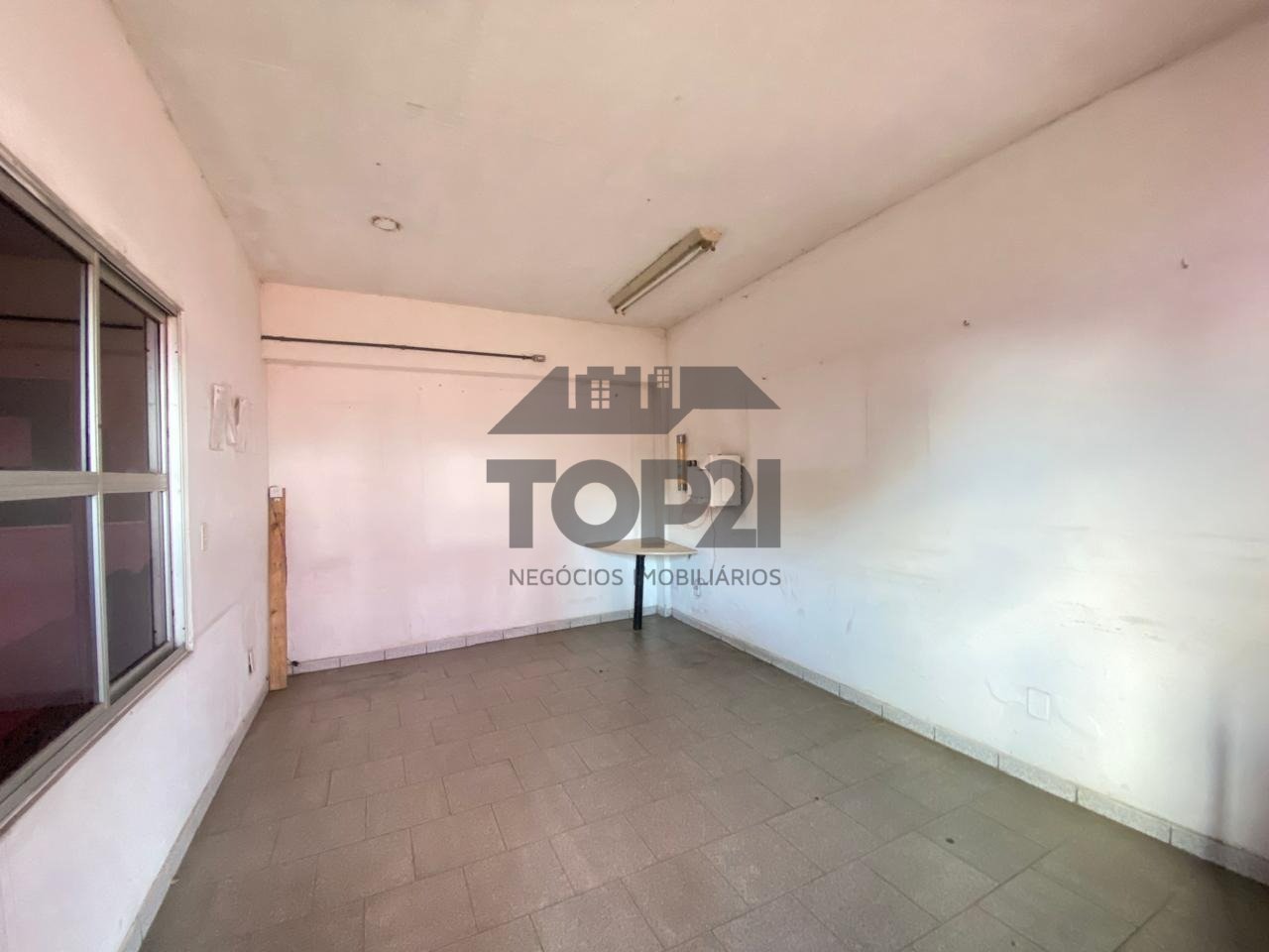 Depósito no bairro Sarandi em Porto Alegre