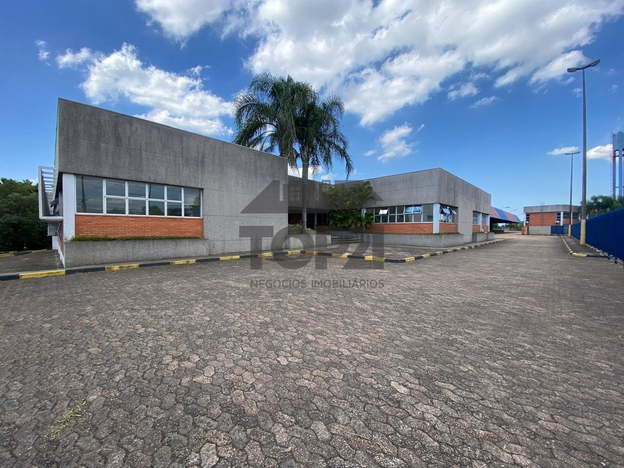 Depósito no bairro Sarandi em Porto Alegre