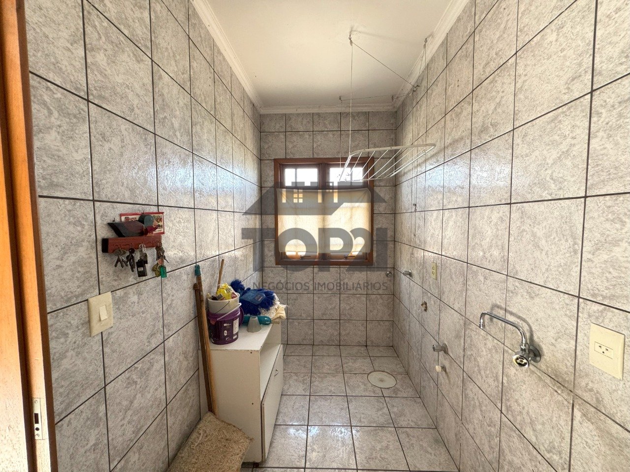 Apartamento  no bairro Passo Das Pedras em Porto Alegre