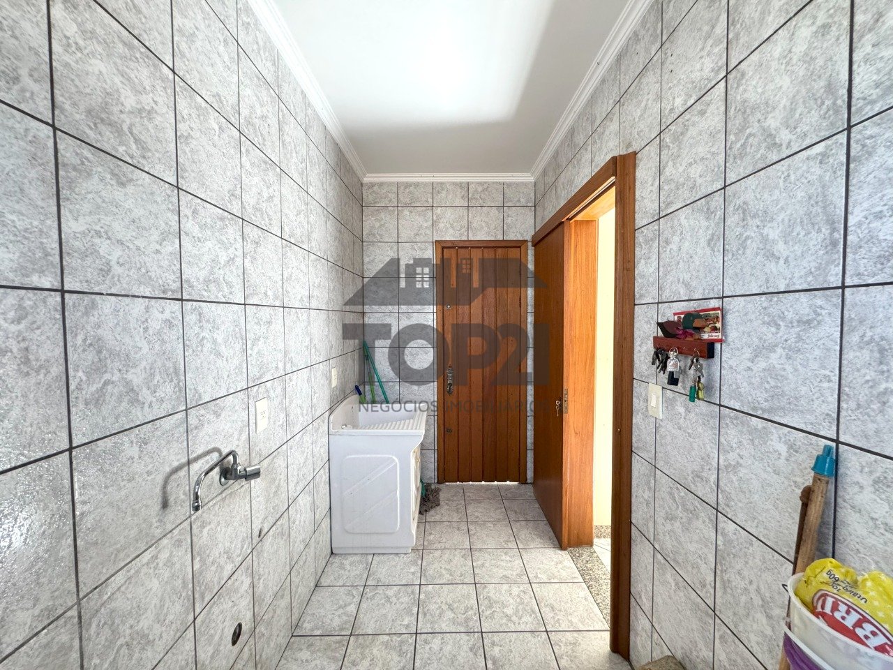 Apartamento  no bairro Passo Das Pedras em Porto Alegre