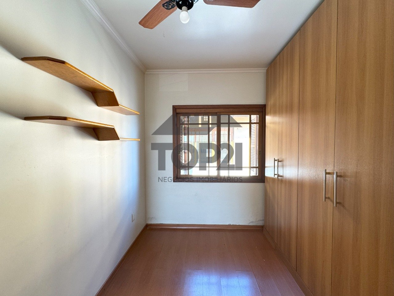 Apartamento  no bairro Passo Das Pedras em Porto Alegre