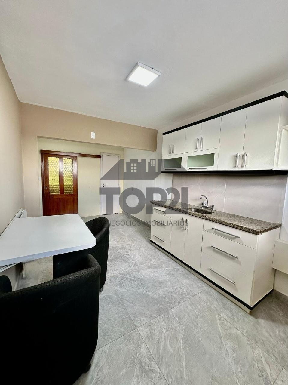 Apartamento  no bairro Vila Jardim em Porto Alegre