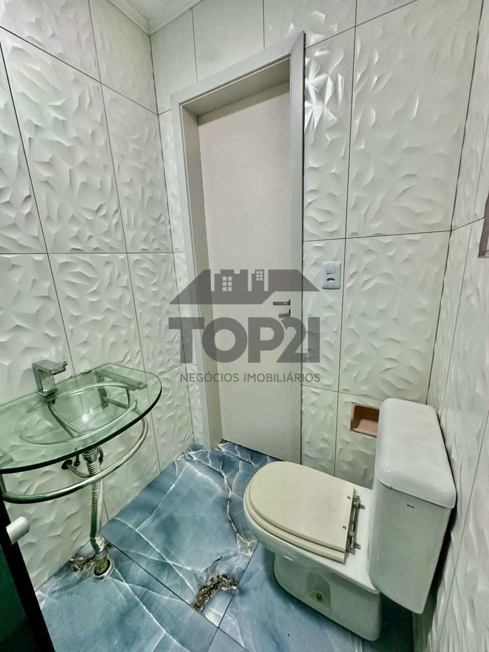 Apartamento  no bairro Vila Jardim em Porto Alegre