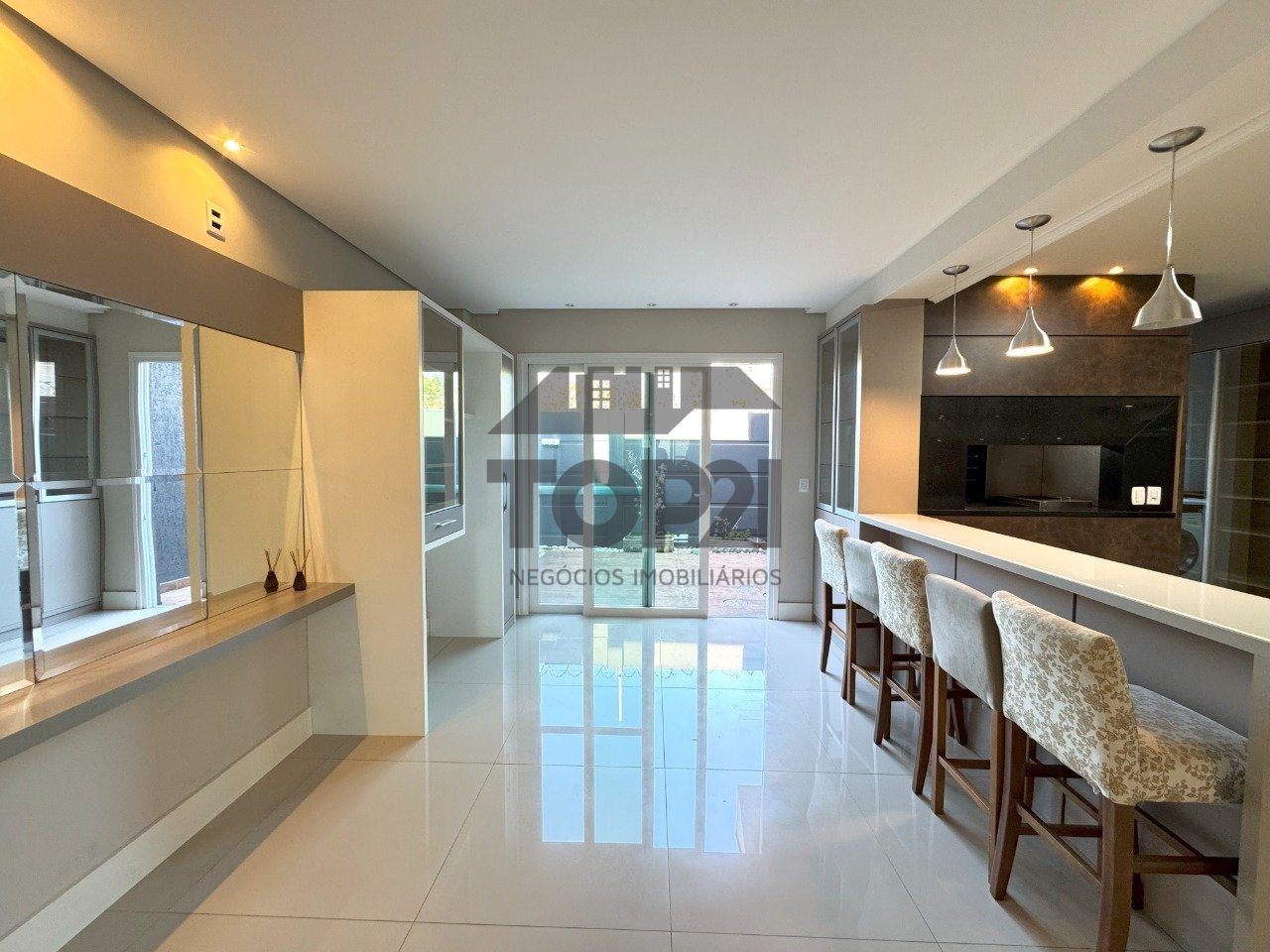 Casa Em Condomínio  no bairro Sarandi em Porto Alegre