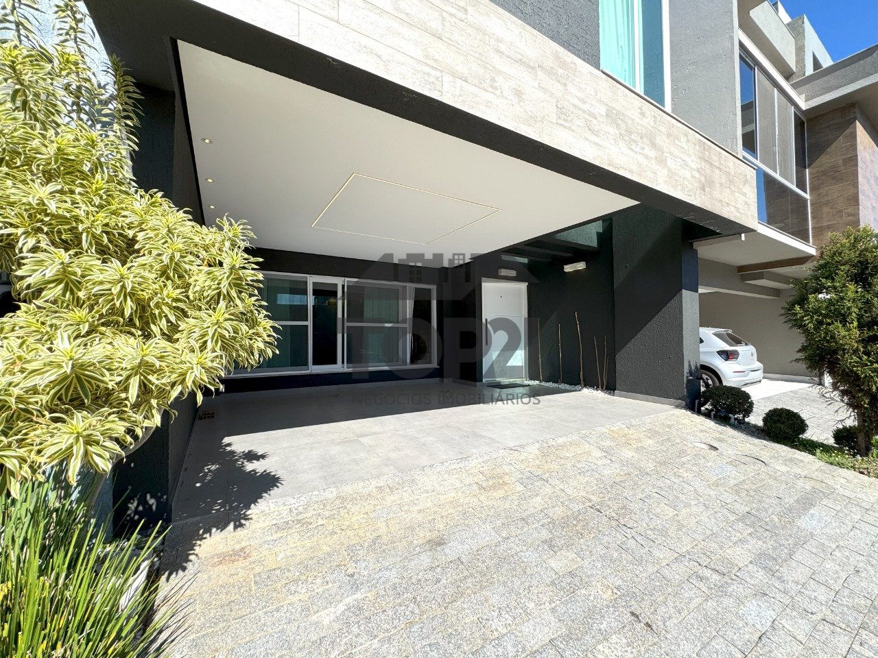 Casa Em Condomínio  no bairro Sarandi em Porto Alegre
