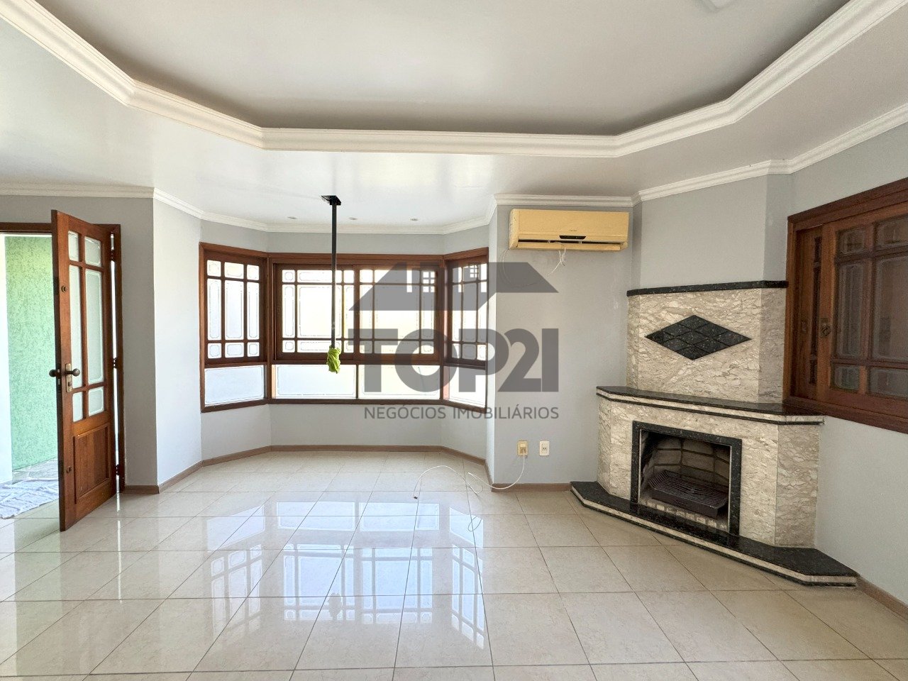 Casa Em Condomínio  no bairro Sarandi em Porto Alegre