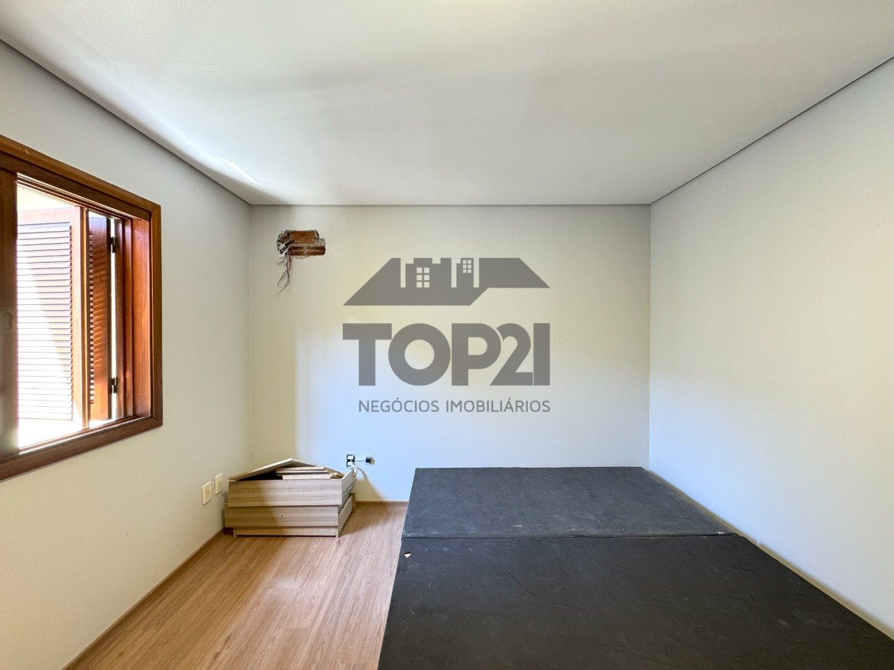 Casa Em Condomínio  no bairro Sarandi em Porto Alegre