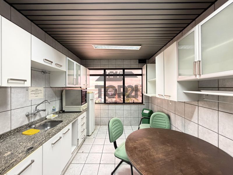 Prédio Comercial  no bairro Jardim Sao Pedro em Porto Alegre