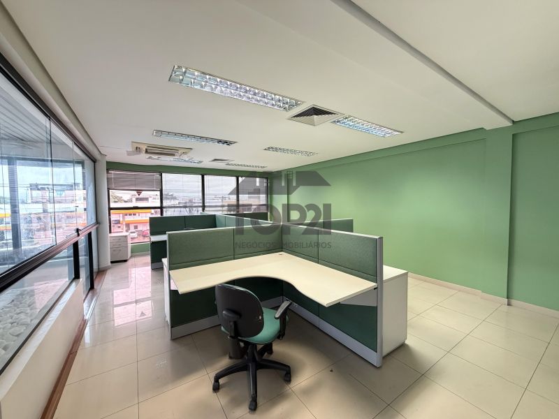 Prédio Comercial  no bairro Jardim Sao Pedro em Porto Alegre