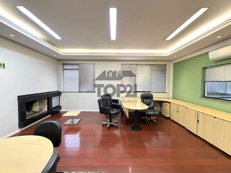 Prédio Comercial  no bairro Jardim Sao Pedro em Porto Alegre