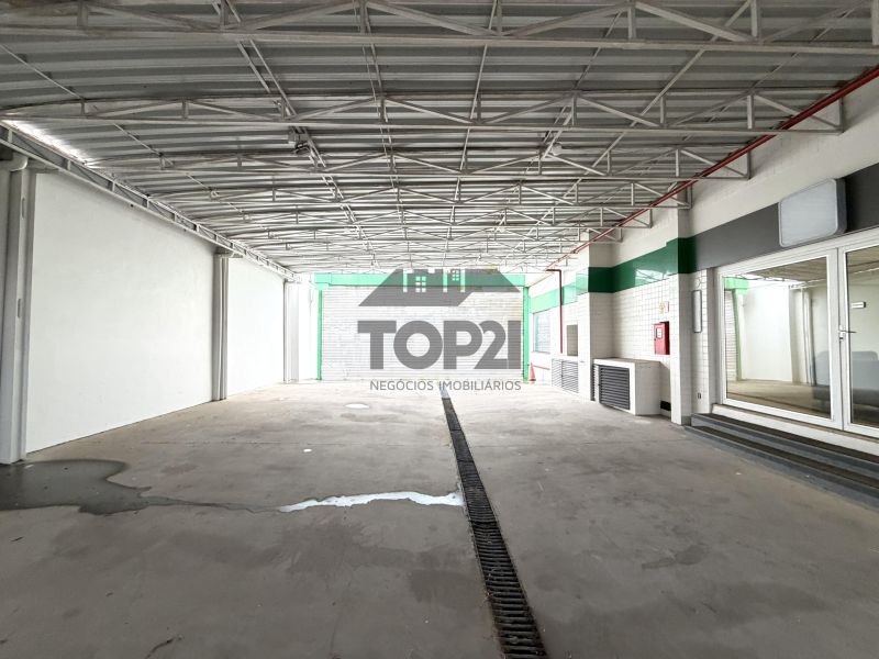 Prédio Comercial  no bairro Jardim Sao Pedro em Porto Alegre