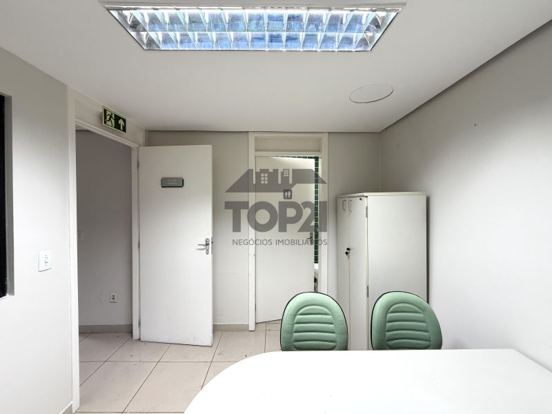 Prédio Comercial  no bairro Jardim Sao Pedro em Porto Alegre