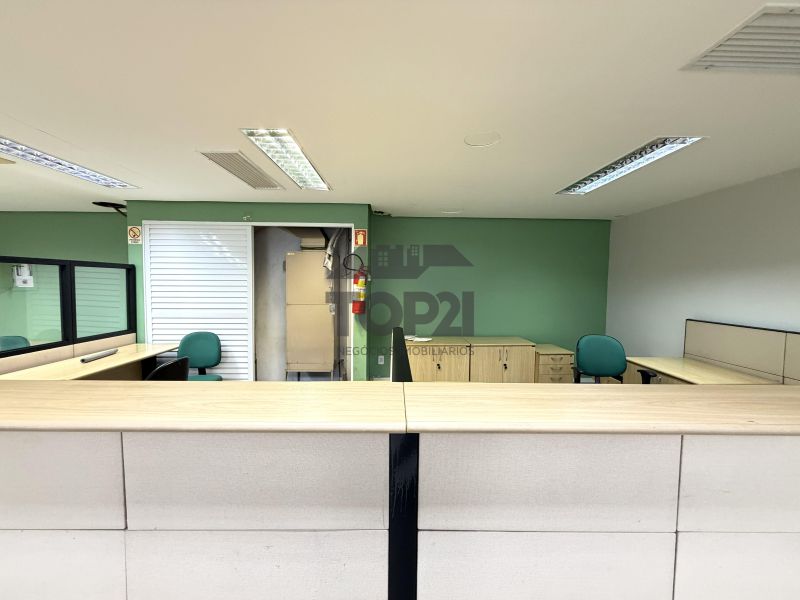 Prédio Comercial  no bairro Jardim Sao Pedro em Porto Alegre